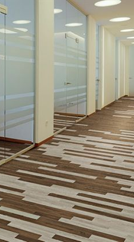 office-window-curtains-in-dubai