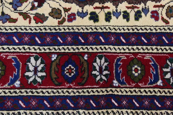 Vintage Turkish Sultanhan Carpet - Image 2