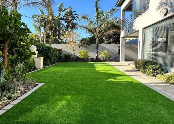 artificial grass carpet Dubai balcony flooring