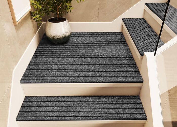 stair carpet installation dubai